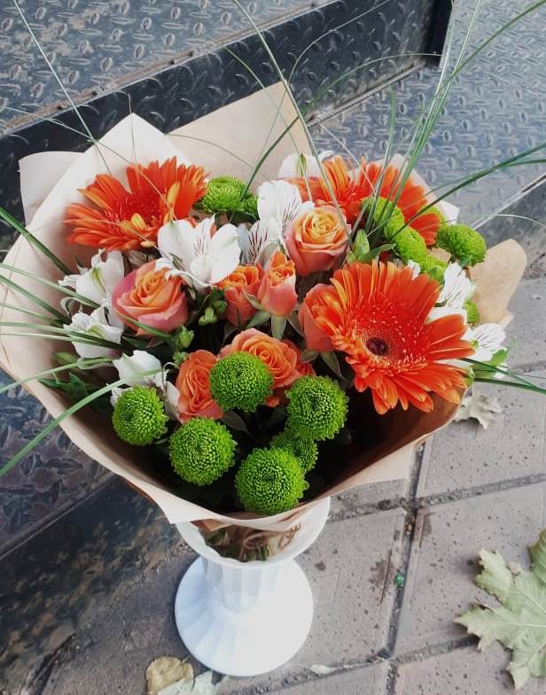 Букет цветов из: Герберы, Хризантемы, Альстромерии и Розы в Выкса
