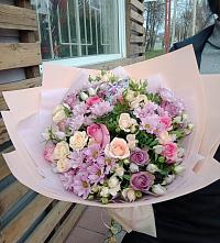 Букет цветов из:  Розы и Хризантемы #REPLACE_PRED# Выкса