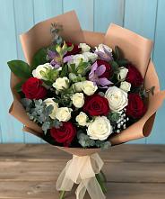 Букет цветов из:  Розы и Альстромерии #REPLACE_PRED# Выкса