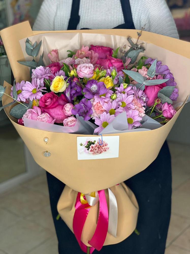 Букет цветов из: Хризантемы, Гвоздики и Альстромерии в Выкса