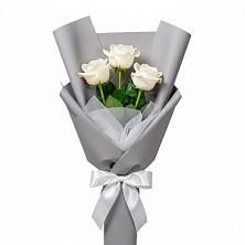 Букет 3 белые розы в Выкса