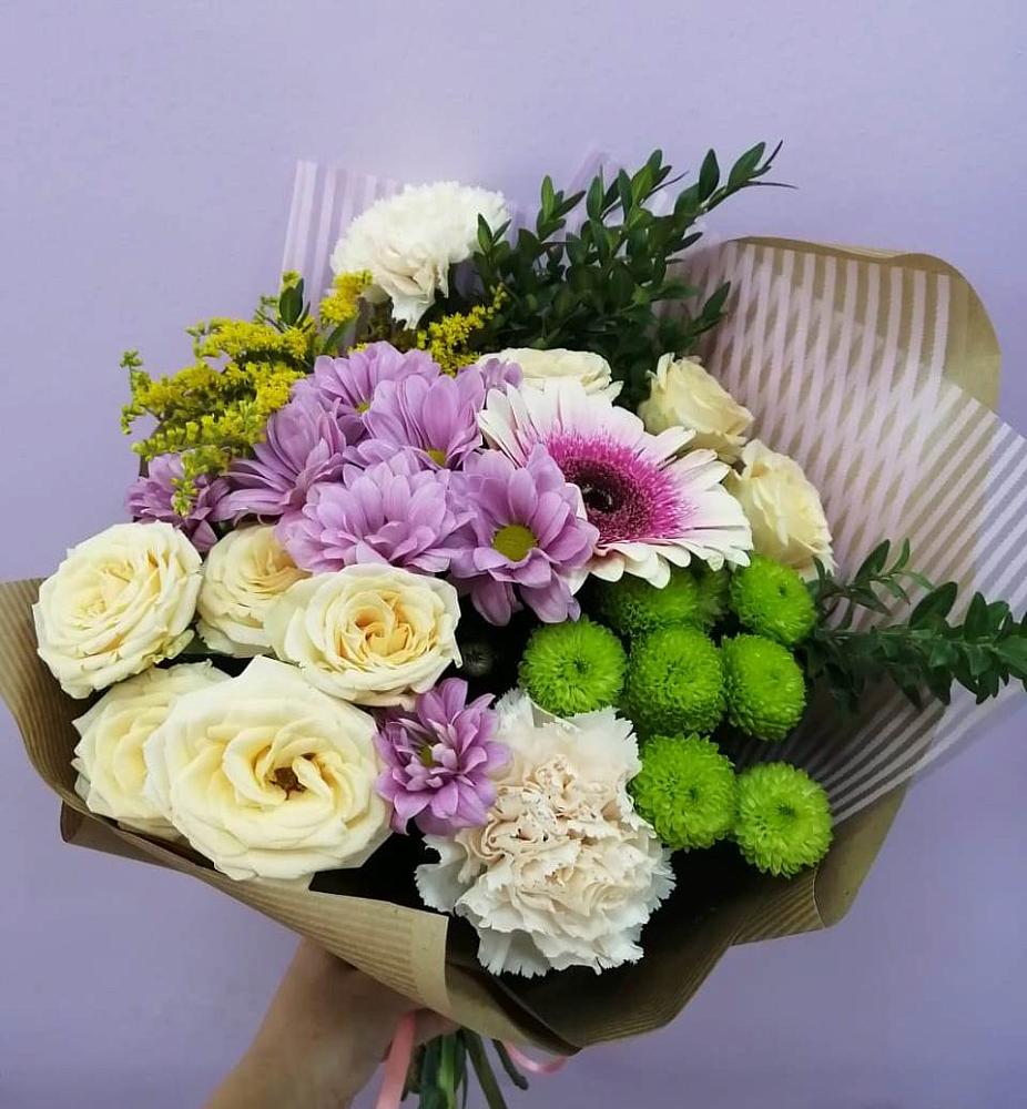 Букет цветов из: Хризантемы, Розы, Гвоздики и Герберы в Выкса