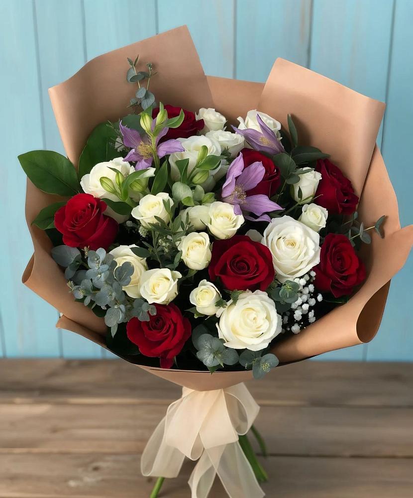 Букет цветов из: Розы и Альстромерии в Выкса