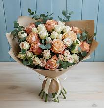 Букет цветов из:  Альстромерии и Розы #REPLACE_PRED# Выкса